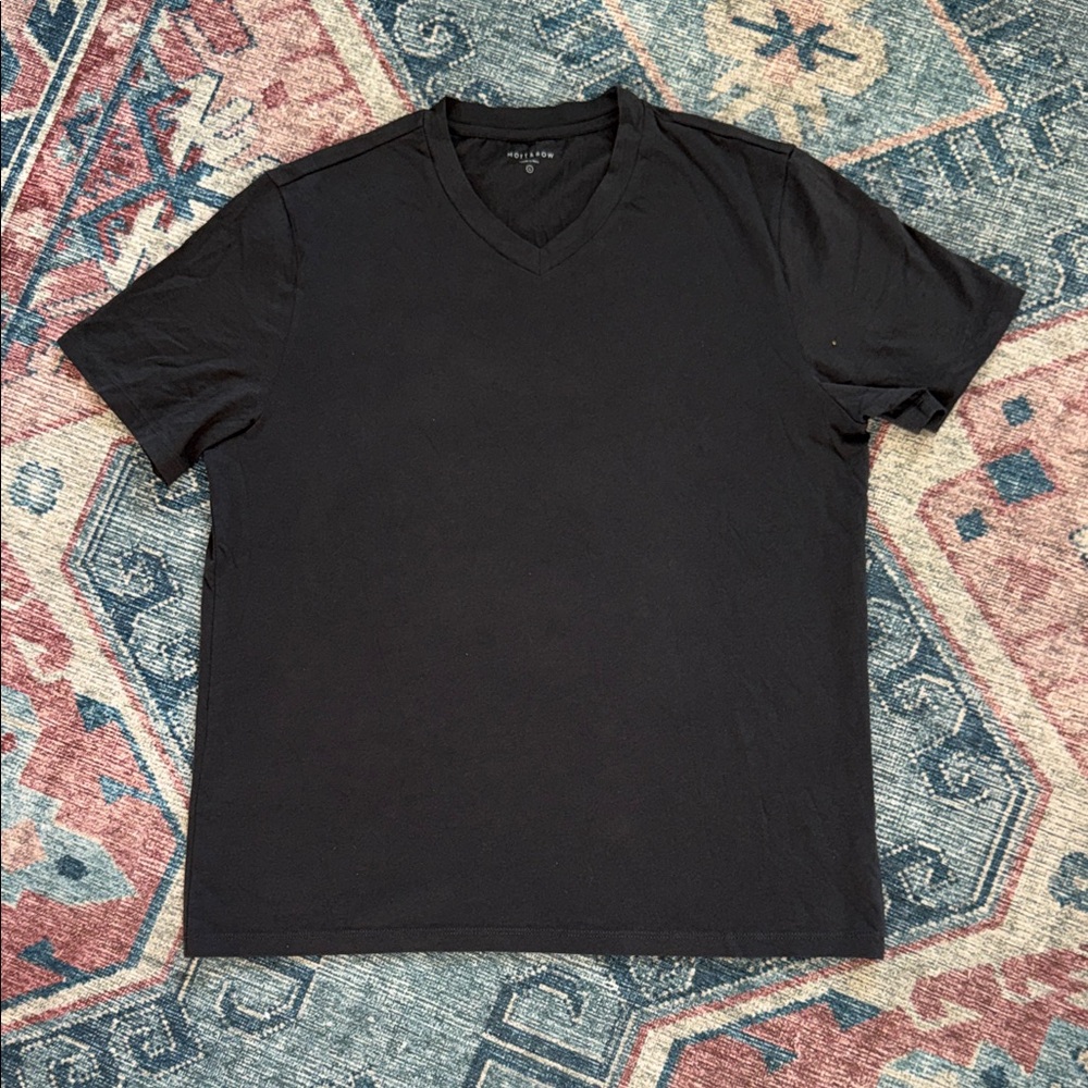Mott & Bow V-Neck Men's Tee